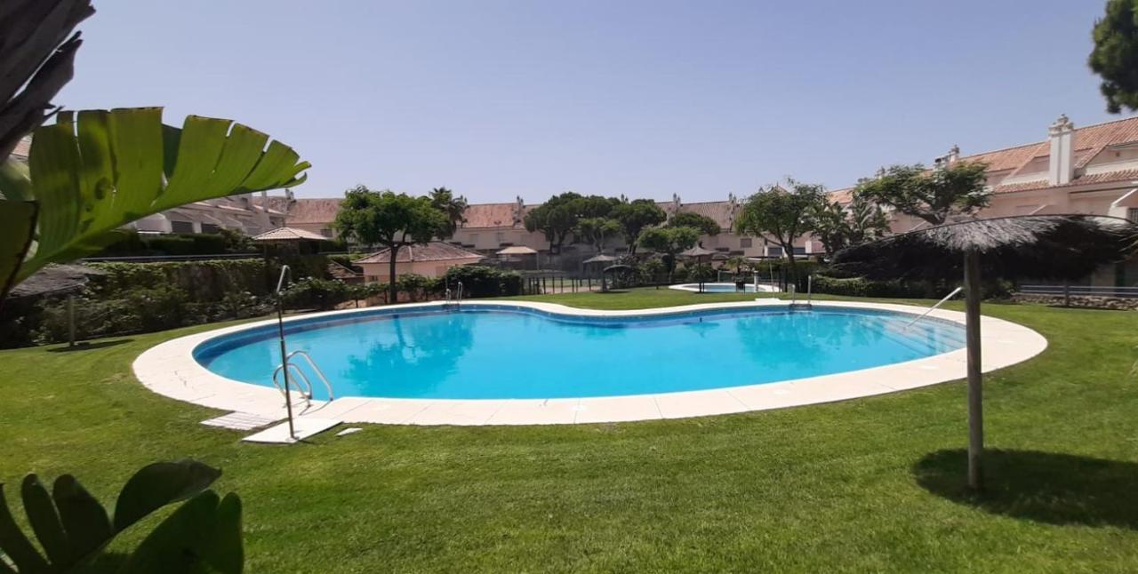 Vila Adosado Golf Y Playa En Nuevo Portil El Portil Exteriér fotografie